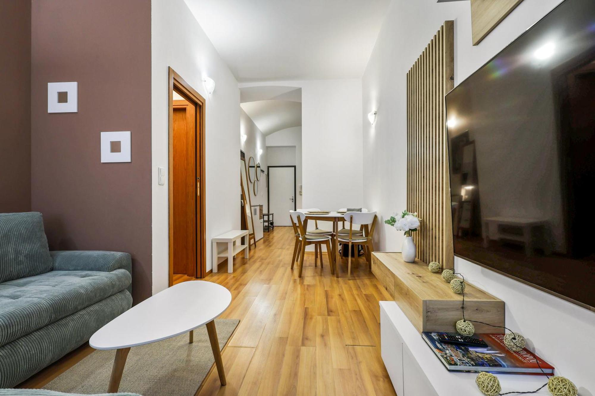 Cozy Near Center - Zizkov Appartamento
